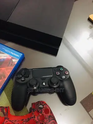 Play Station 4 Standard Acc and Drive Club