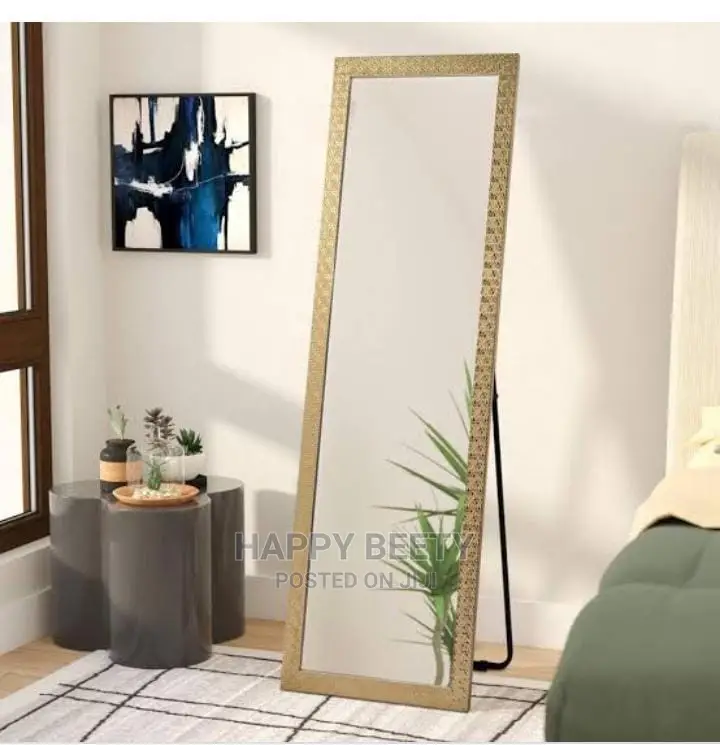 Stand Alone Mirror
