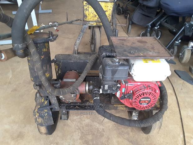 EX -UK Engine Bitumen Sprayer - thumbnail 4