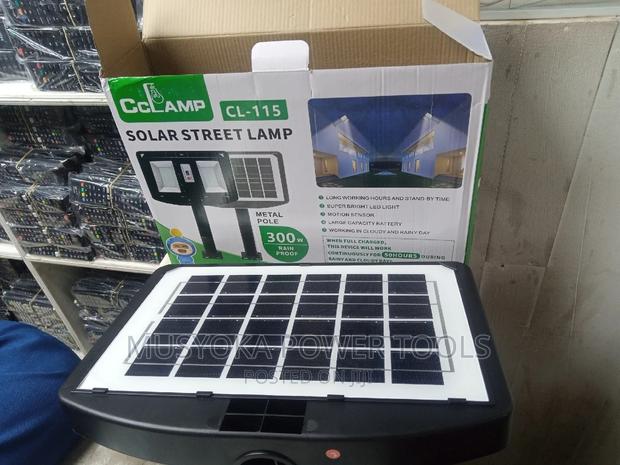 300W Cclamp Solar Street Light