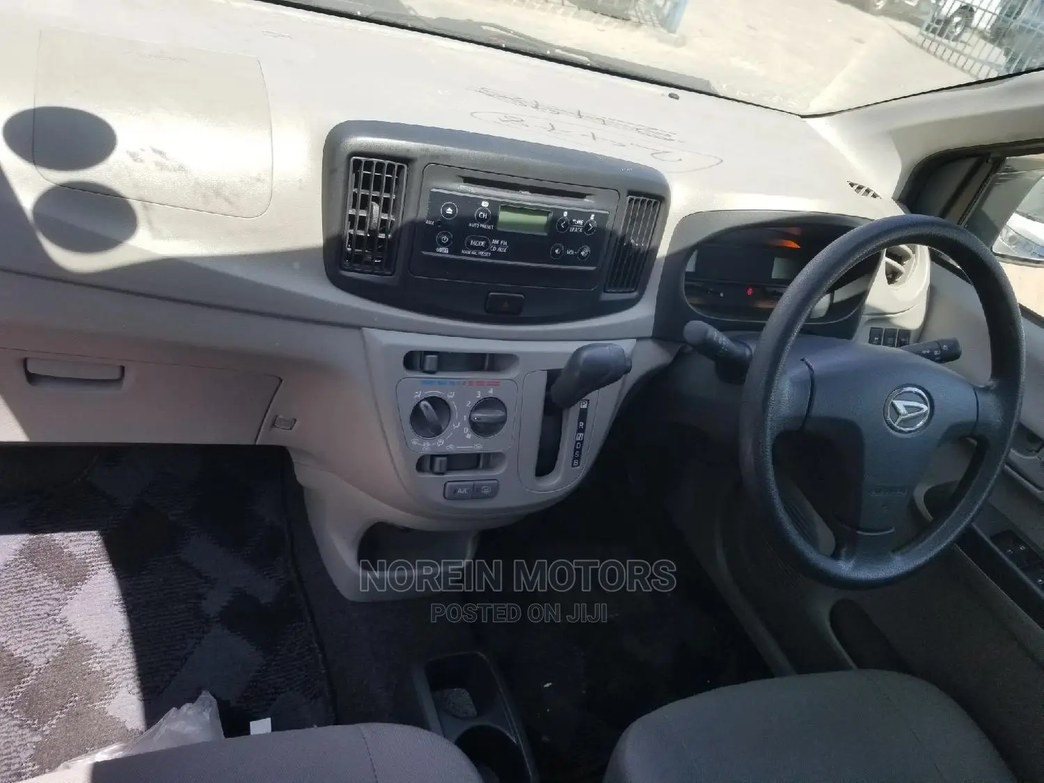 Daihatsu Mira 2015 Red