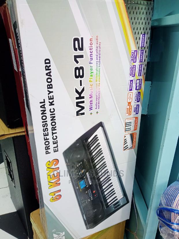 Electronic Keyboard Mk 812 - main view