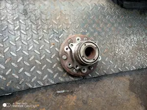 Toyota Hiace 7l Front Hub