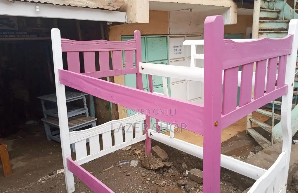 Coloured Decker Bed