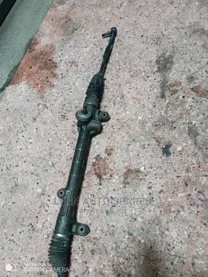 Toyota Isis Steering Rack