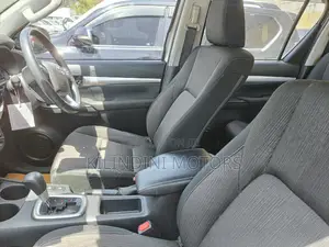 Toyota Hilux 2016 White