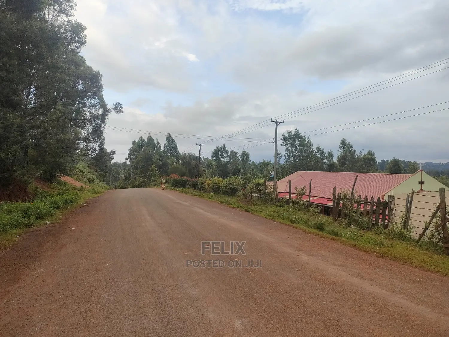 2 Acres Othaya/Witima Touching Tarmac.