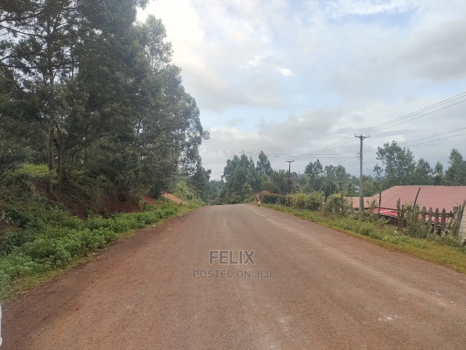 2 Acres Othaya/Witima Touching Tarmac.