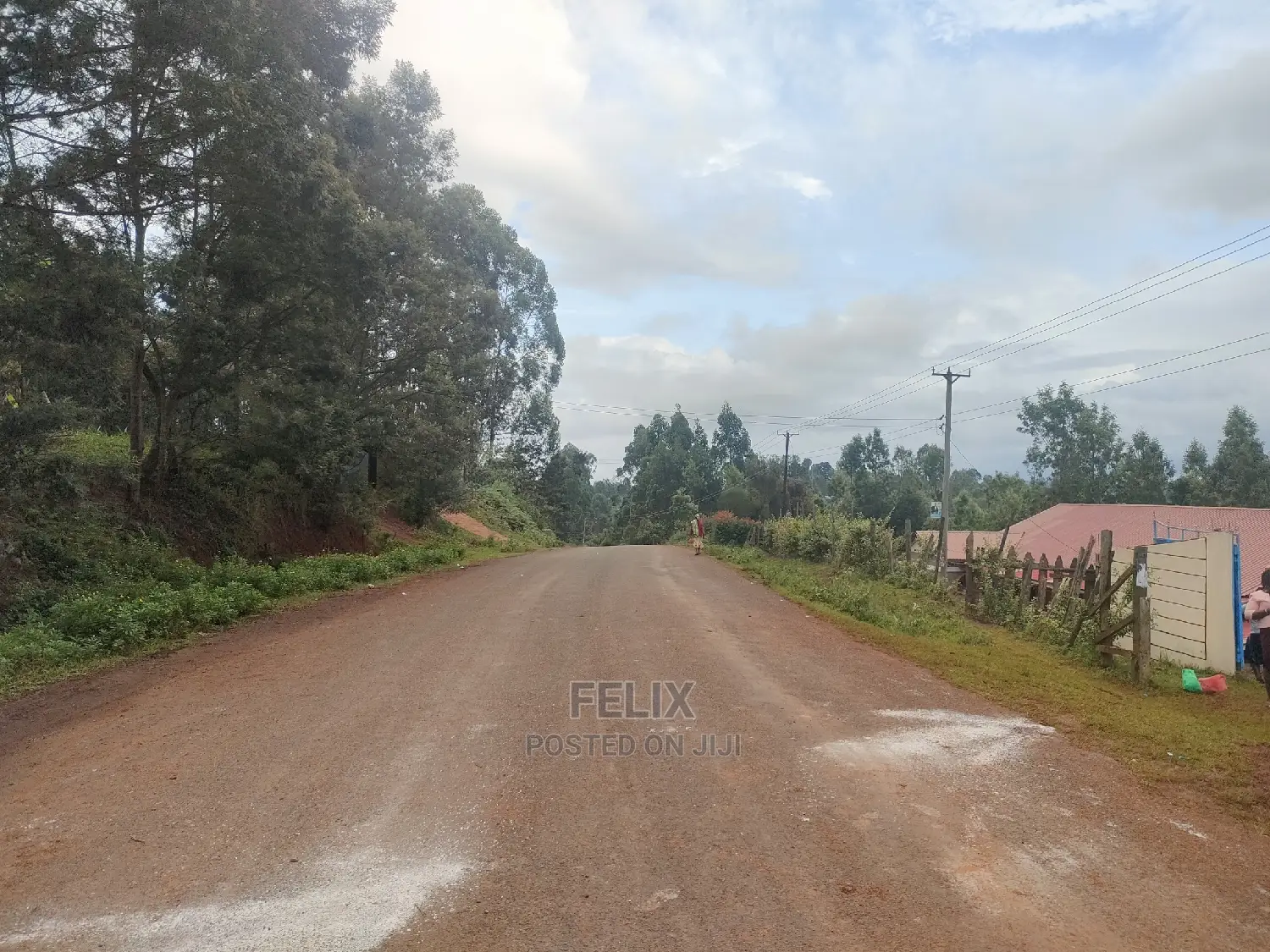 2 Acres Othaya/Witima Touching Tarmac.