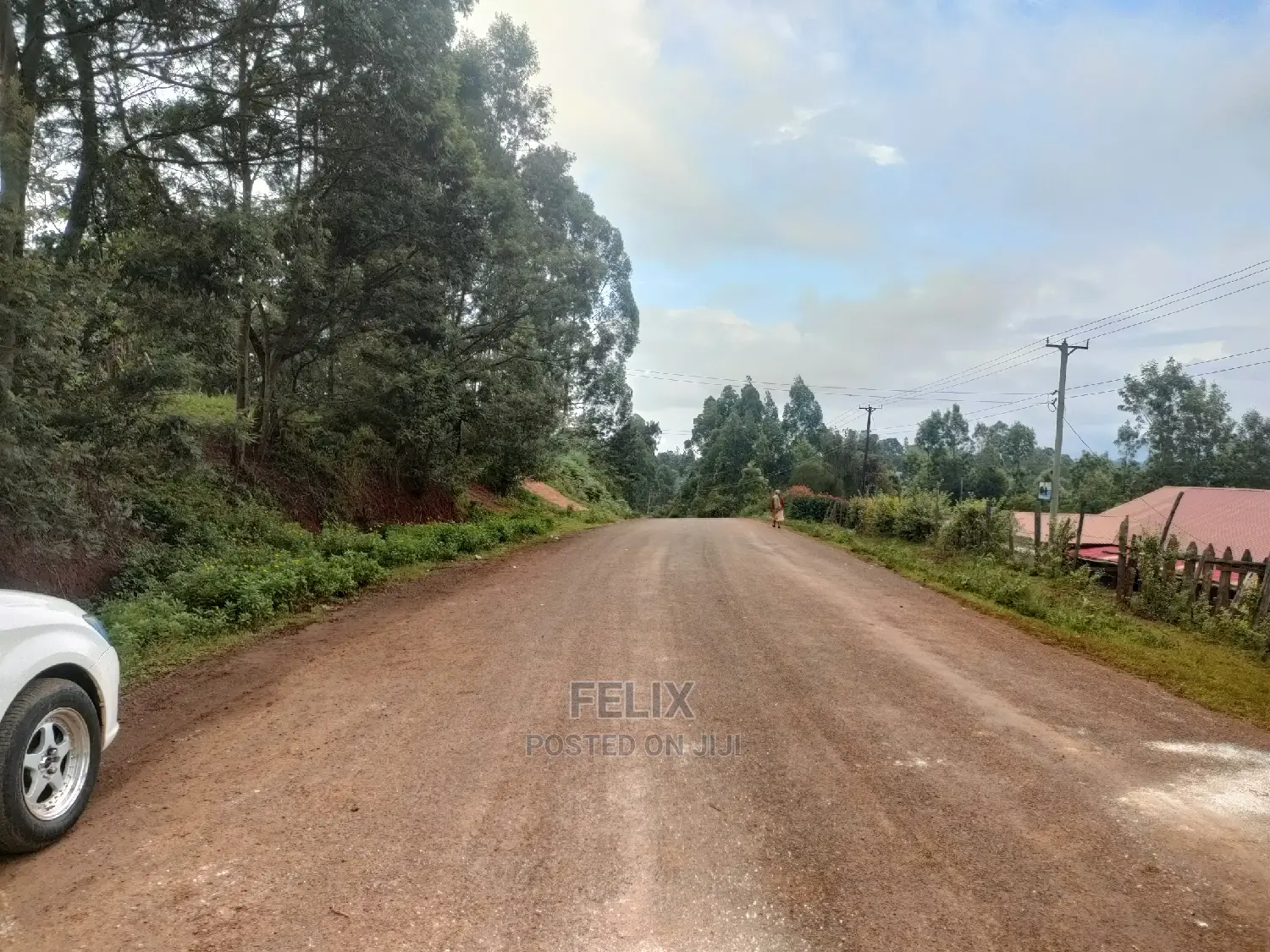 2 Acres Othaya/Witima Touching Tarmac.