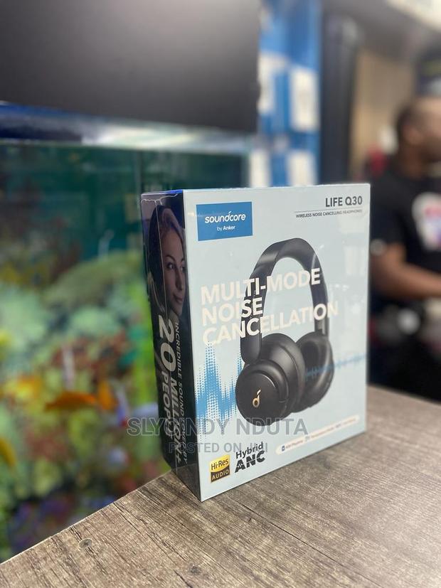 Soundcore Q30 - main view