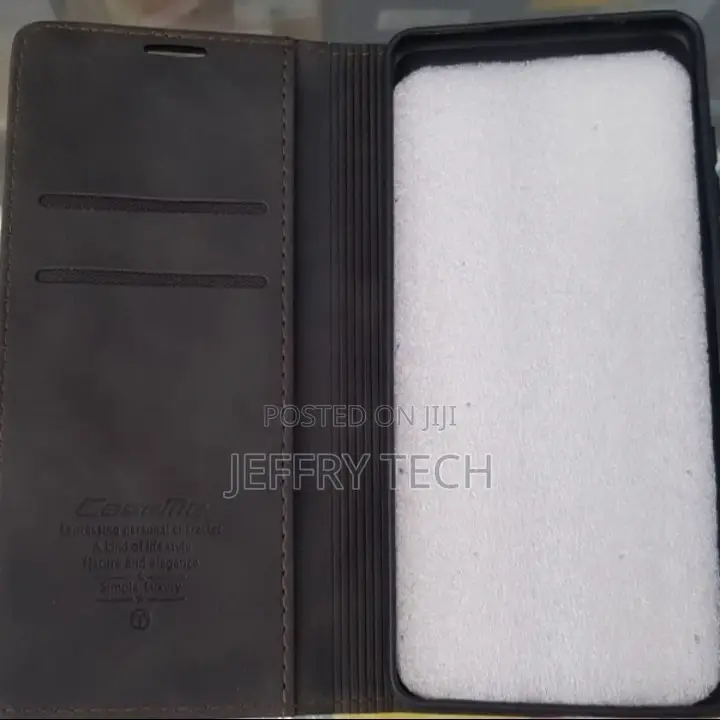 Oppo A77 4G Flipcase