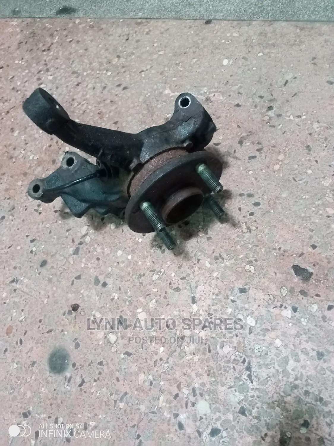 Demio Front Hub