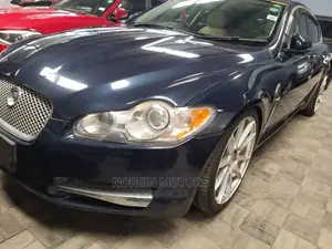 Jaguar XF 2015 Blue