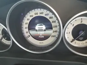 Mercedes-Benz E220 2015 Silver