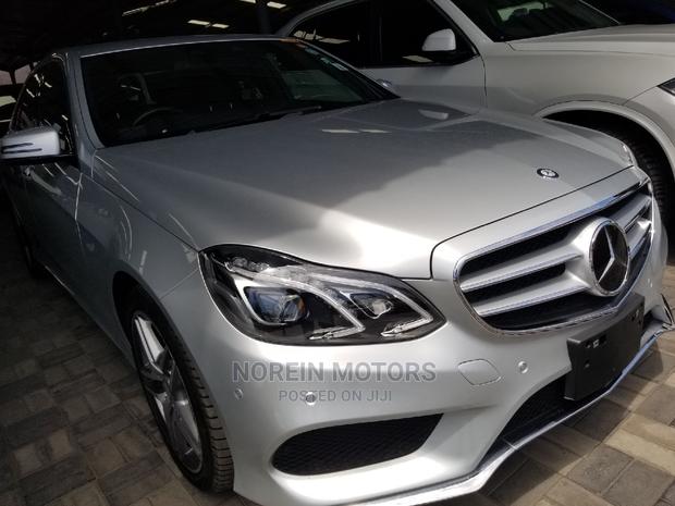 Mercedes-Benz E220 2015 Silver - thumbnail 2