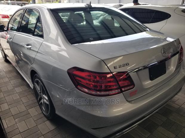 Mercedes-Benz E220 2015 Silver - thumbnail 12