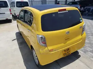 Daihatsu Mira 2015 Yellow
