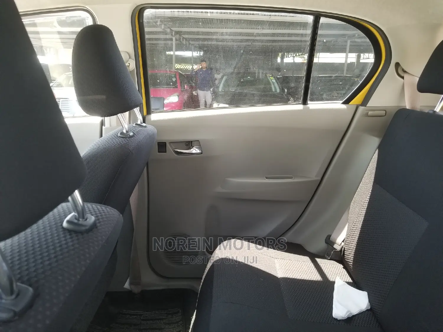 Daihatsu Mira 2015 Yellow
