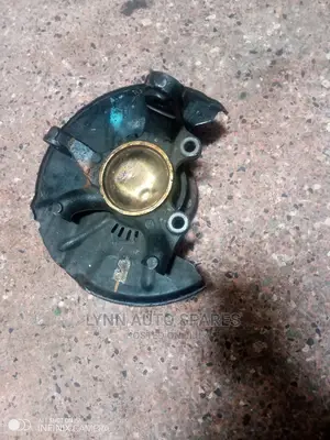 Toyota Hilux REVO 2wd Front Hub