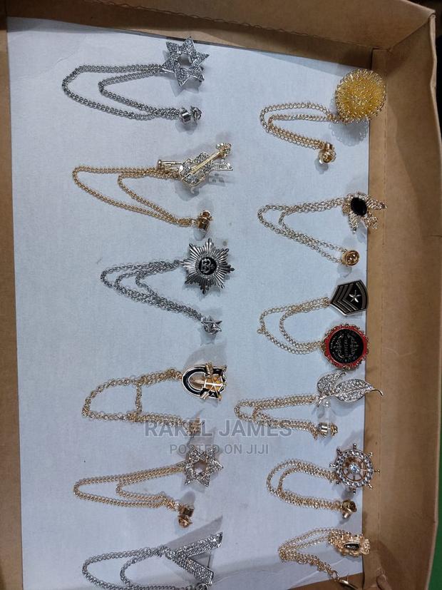 Lapel Chain - main view