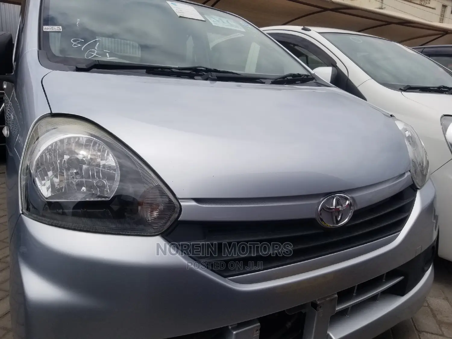 Toyota Pixis Epoch 660 FWD 2015 Silver
