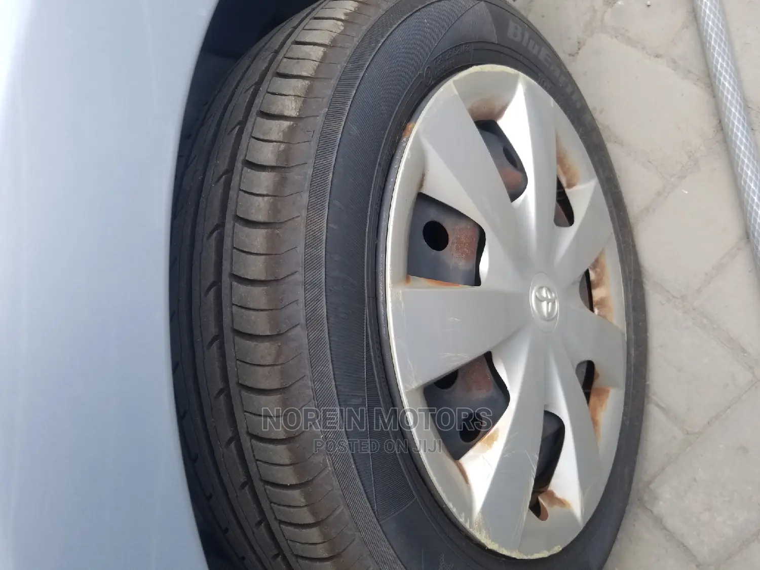 Toyota Pixis Epoch 660 FWD 2015 Silver