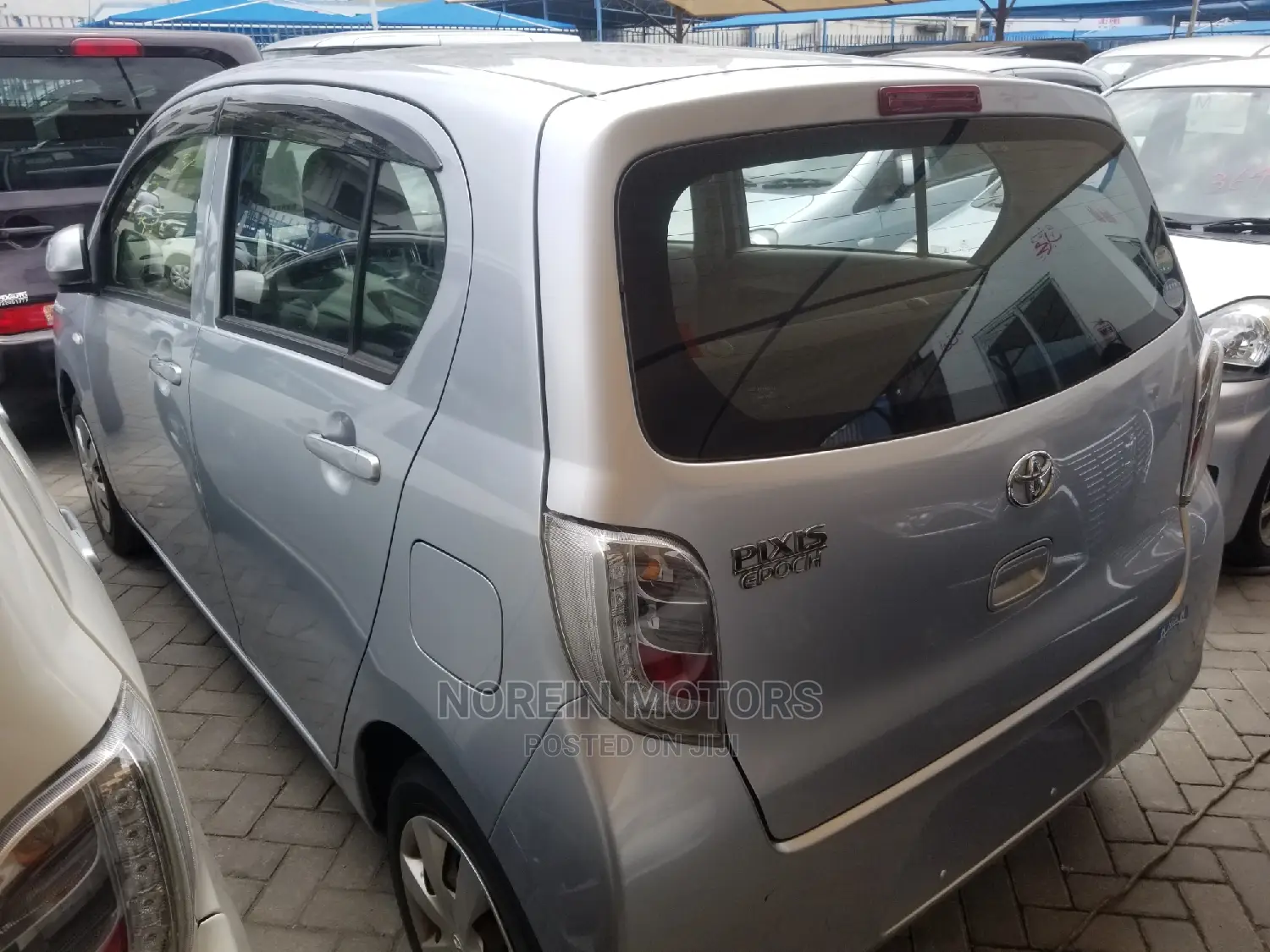 Toyota Pixis Epoch 660 FWD 2015 Silver