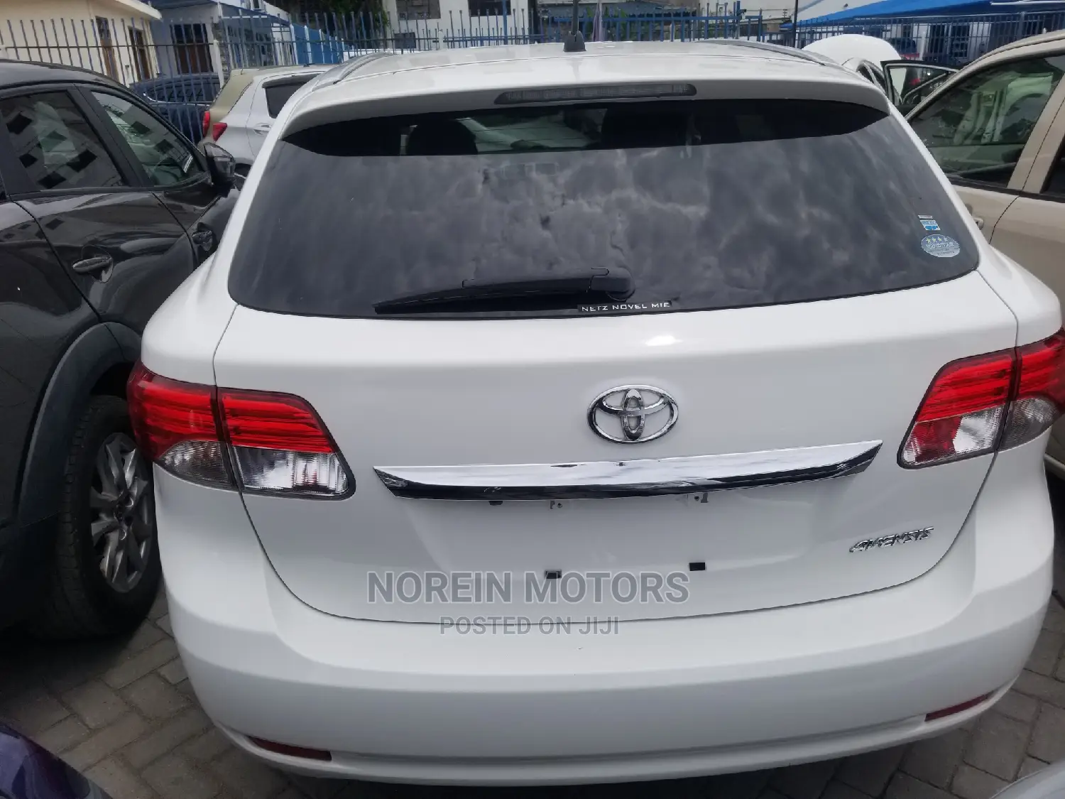 Toyota Avensis 2015 White