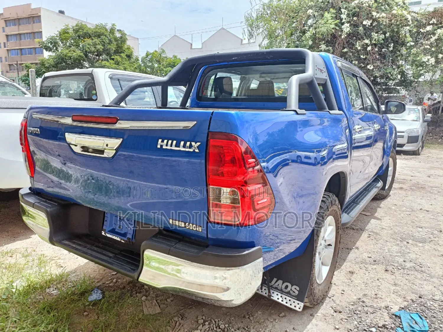 Toyota Hilux 2016 Blue