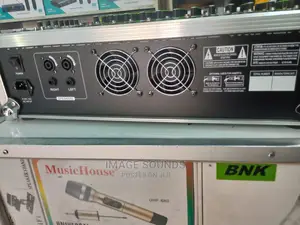 Powered Mixer 12channel With Case