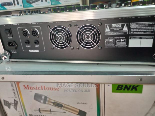 Powered Mixer 12channel With Case - thumbnail 2