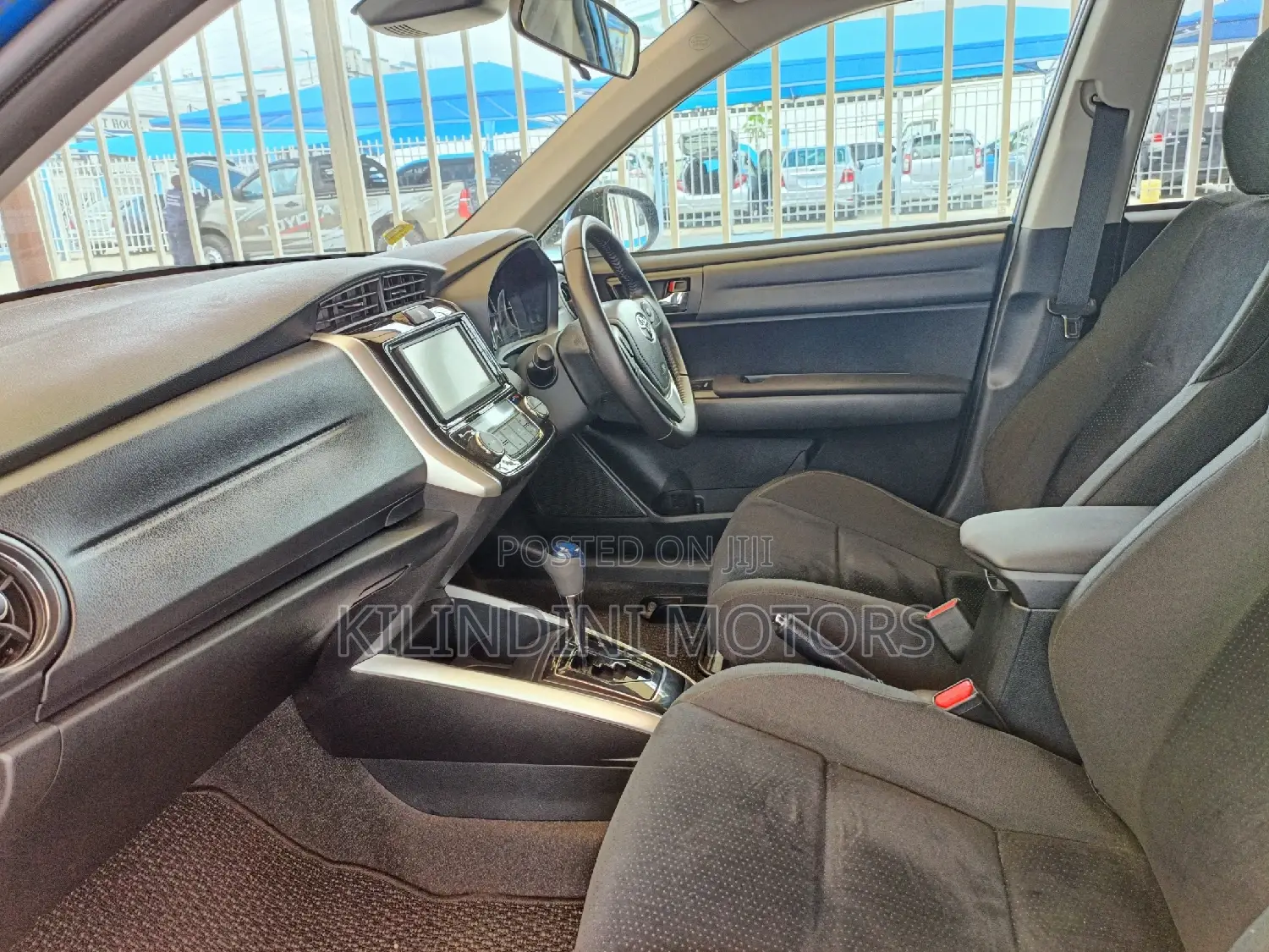 Toyota Corolla Fielder 2016 Blue