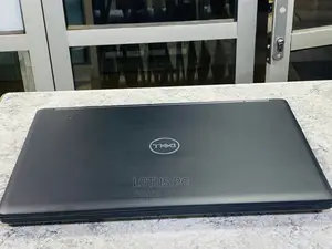 Laptop Dell Precision 3530 16GB Intel Core I7 SSD 512GB