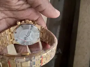 Audemars Piguet Chronograph Watch White Dial Yellow Gold