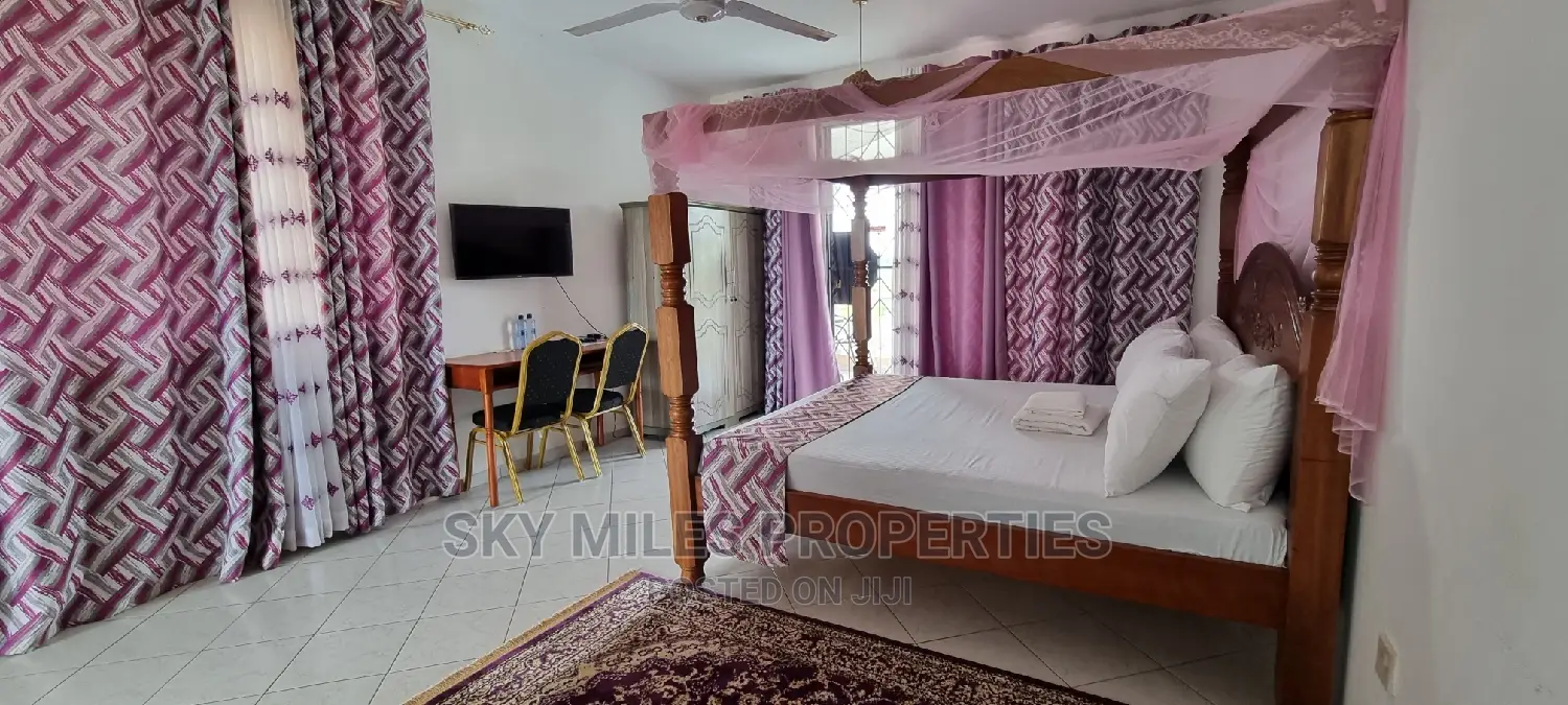 Studio Apartments Serena Available for Short-Term Stay