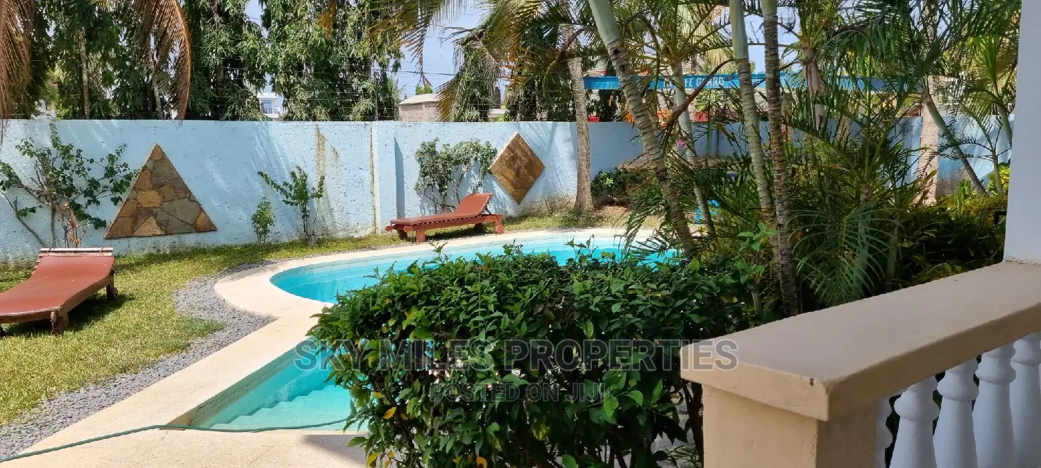 Studio Apartments Serena Available for Short-Term Stay