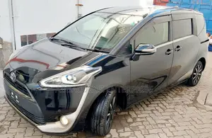 Toyota Sienta 1.5 FWD 2016 Black