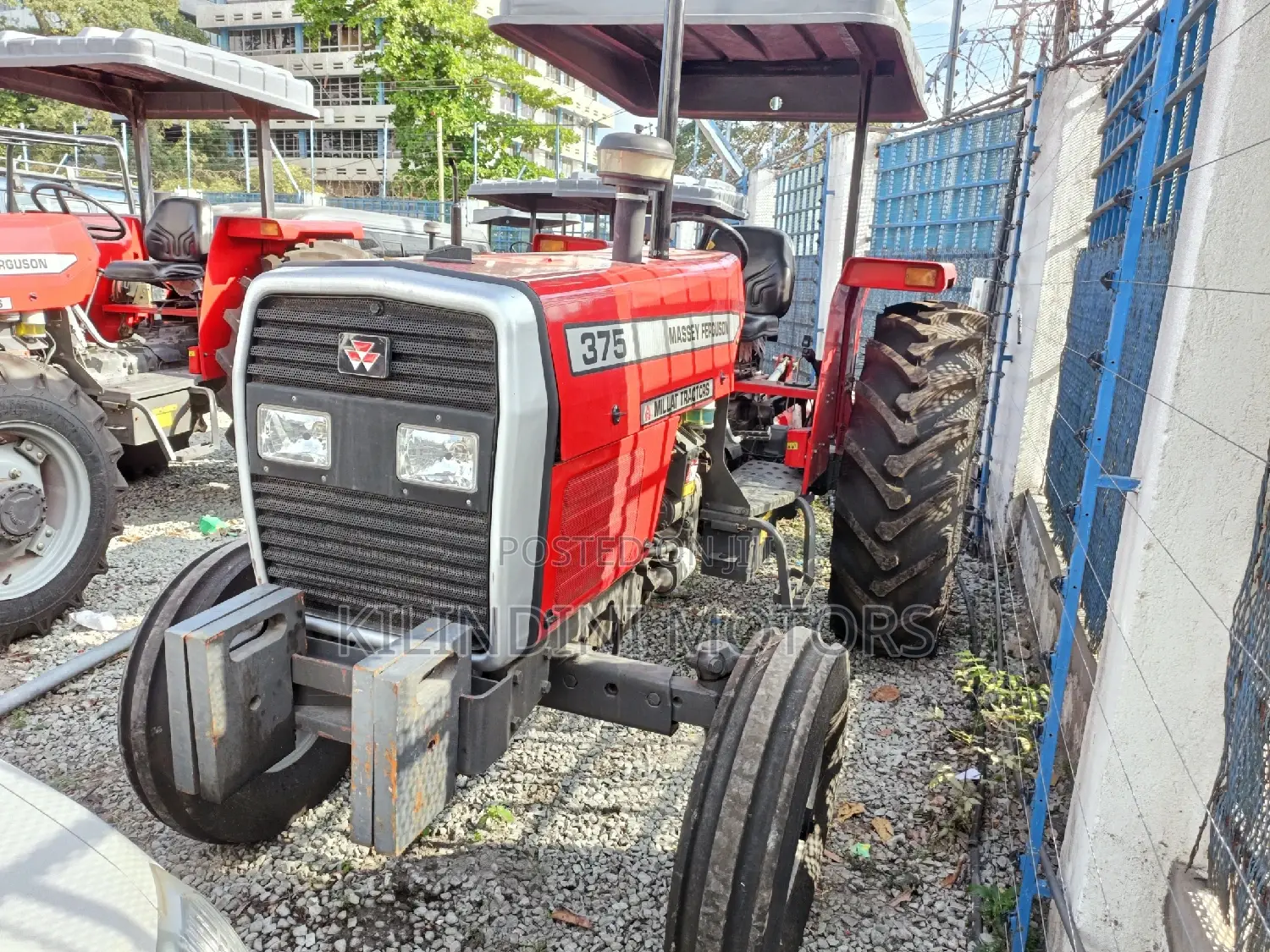Massey Fugason 375 2wheel Drive