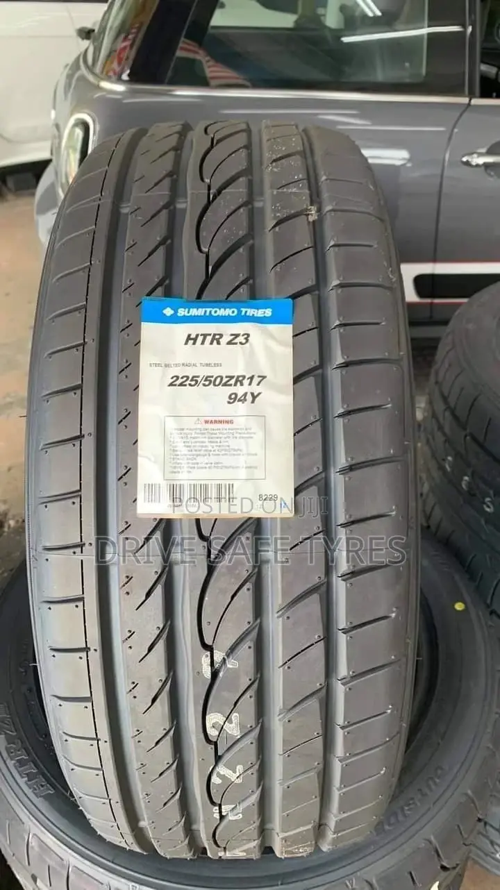 225/50 R17 Sumitomo Tyres (Japan)
