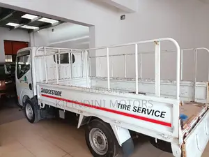 Nissan Atlas Long Chase