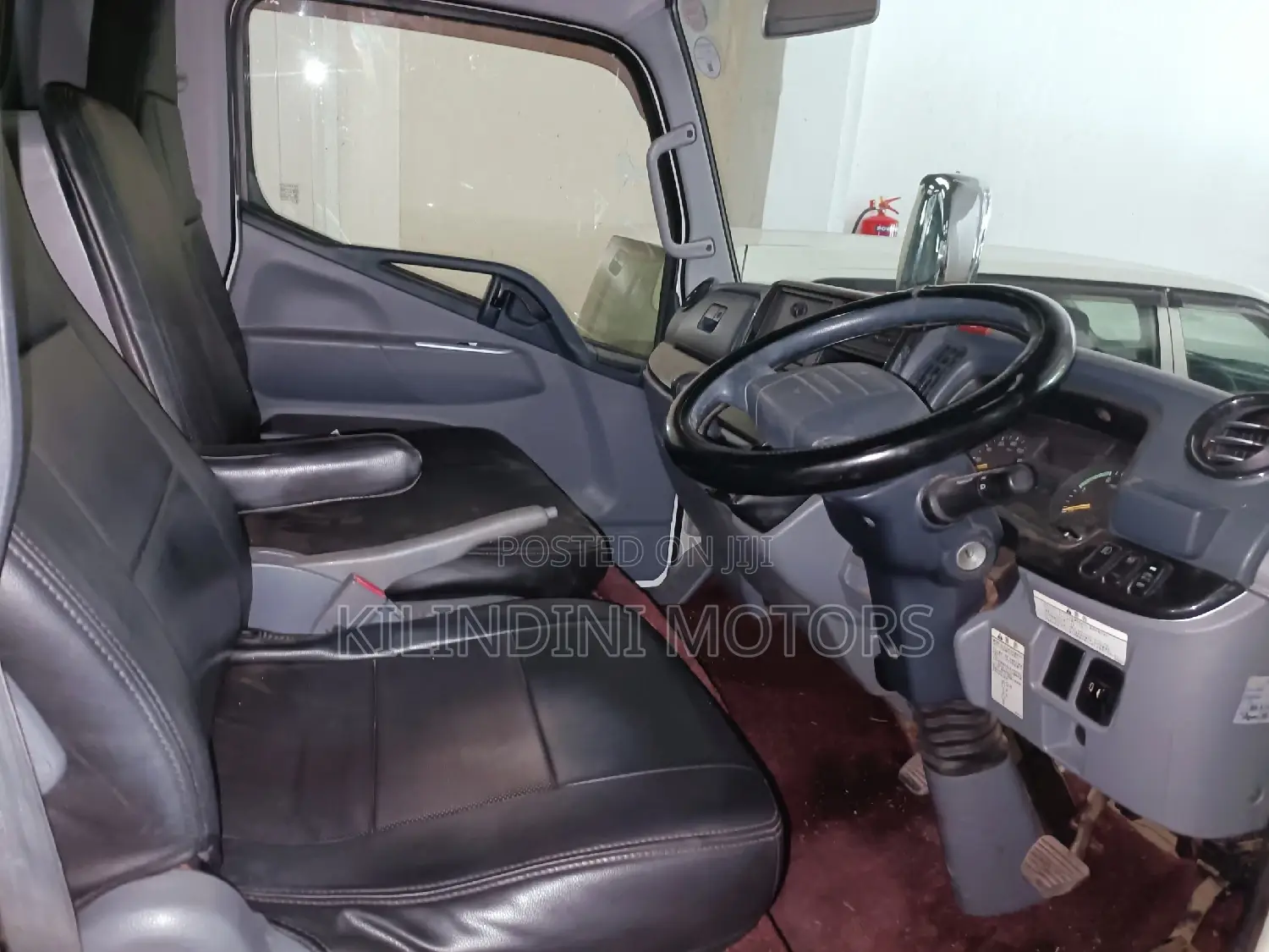 Fuso Canter Long Chase