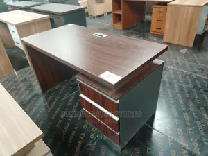 Office Desk 1.4m.