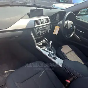 BMW 320i 2016 Gray