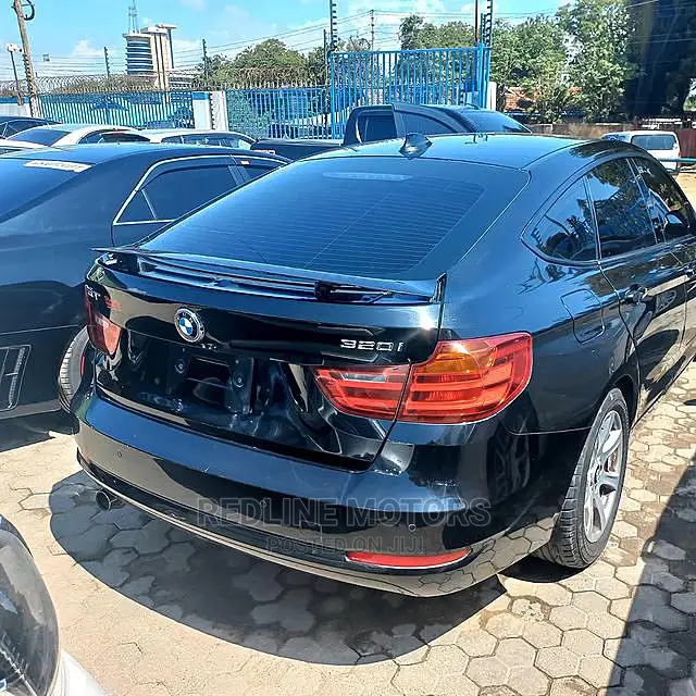 BMW 320i 2016 Gray