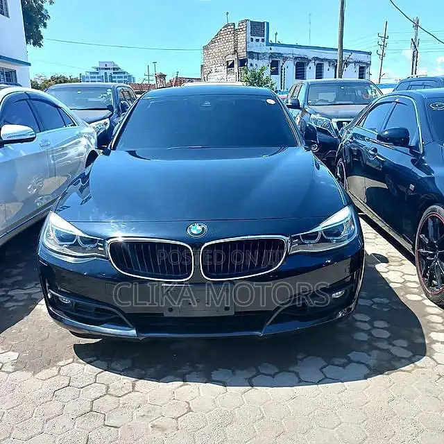 BMW 320i 2016 Gray