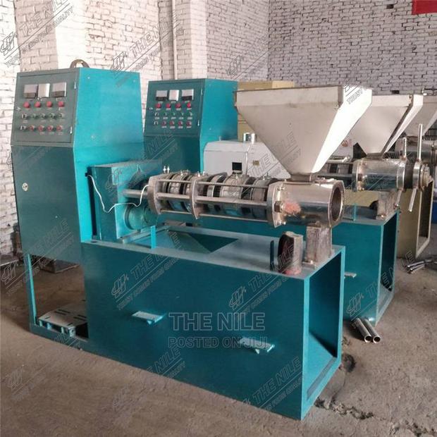 Soybean Rapeseed Multifunctional Screw Oil Press - main view