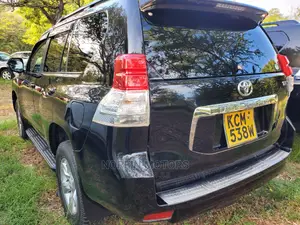 Toyota Land Cruiser Prado 2010 Black