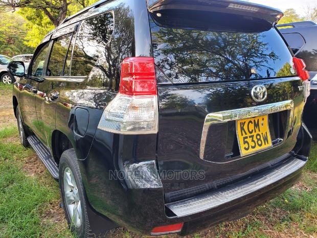 Toyota Land Cruiser Prado 2010 Black - thumbnail 5
