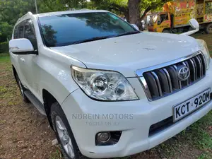 Toyota Land Cruiser Prado 2012 Off White